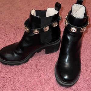 Steve Madden Boots